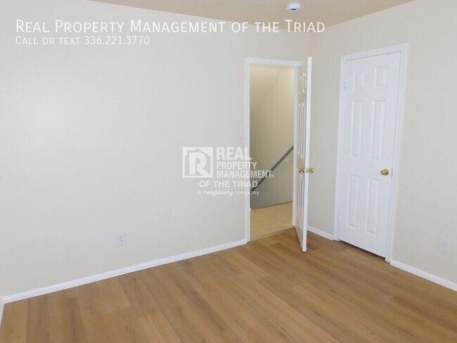 Building Photo - 4302 Parker St