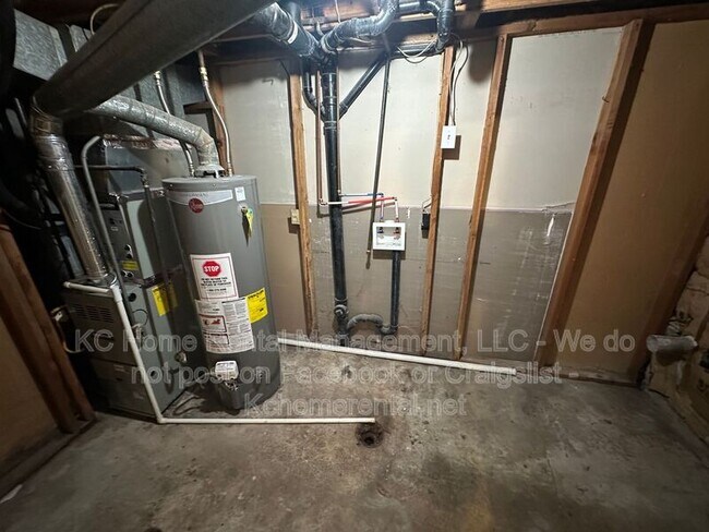 Building Photo - 420 N Jennings Rd