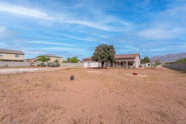 Building Photo - 4880 Dorrell Ln