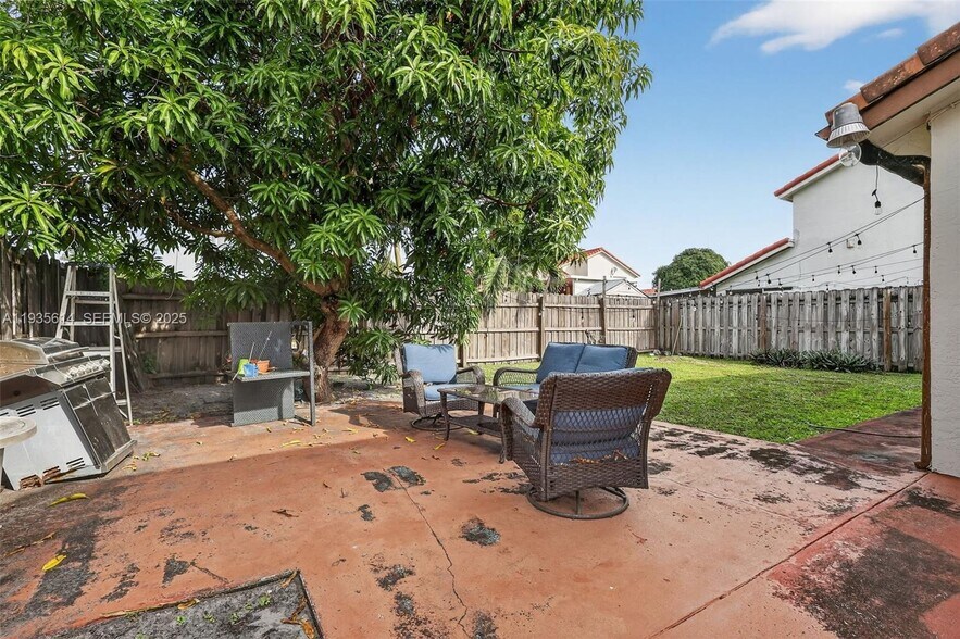 Building Photo - 5571 NW 188th St