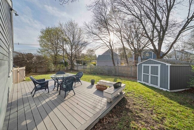 Building Photo - 66 Roosevelt Rd