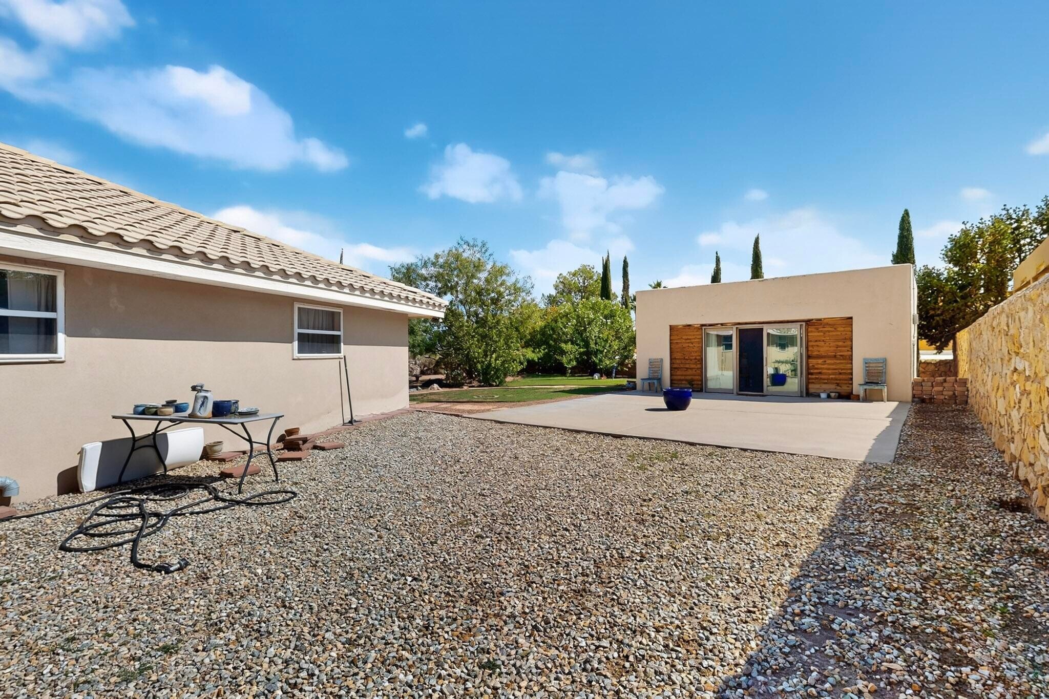 Building Photo - 2004 Vista Lejano