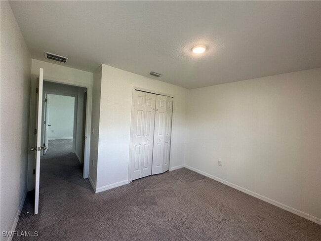 Building Photo - 1705 NE 33rd Ln