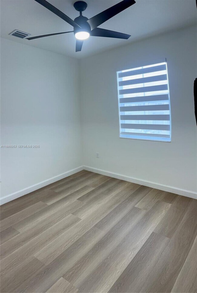 Building Photo - 2451 SE 28th St