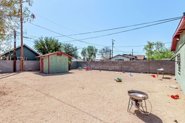 Building Photo - 1117 N 13th St