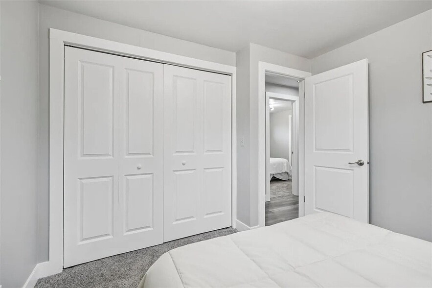 Building Photo - 9300 Grove St