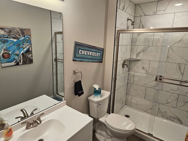 Building Photo - Vroooom . . . . the ROAD is calling. . . .Fully furnished themed rental includes all utilities an...