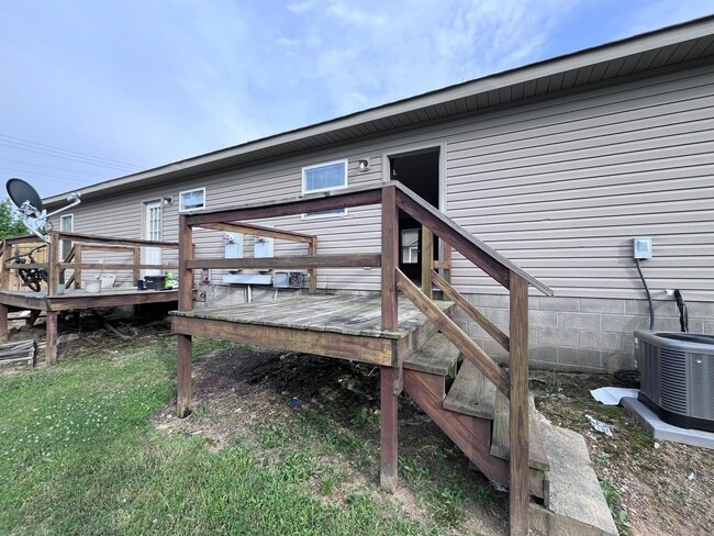 Building Photo - 150 Corum Cove