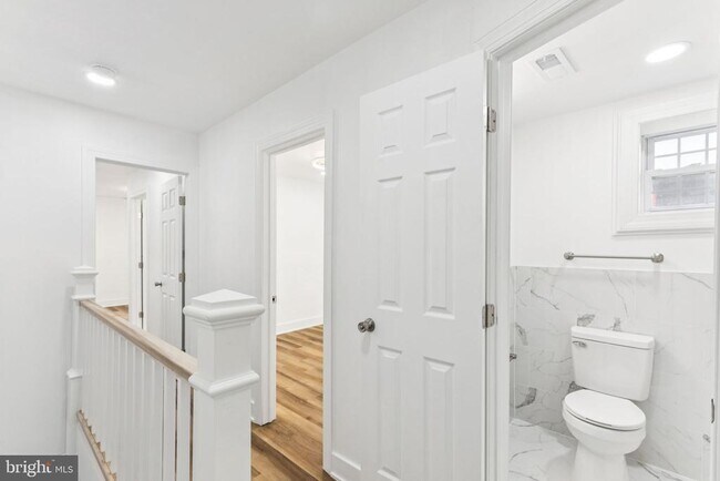 Building Photo - 807 N 42nd St