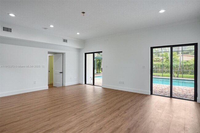 Building Photo - 6230 SW 112th St