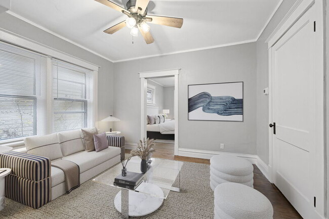 Primary Photo - 1514-1518 McCausland Ave