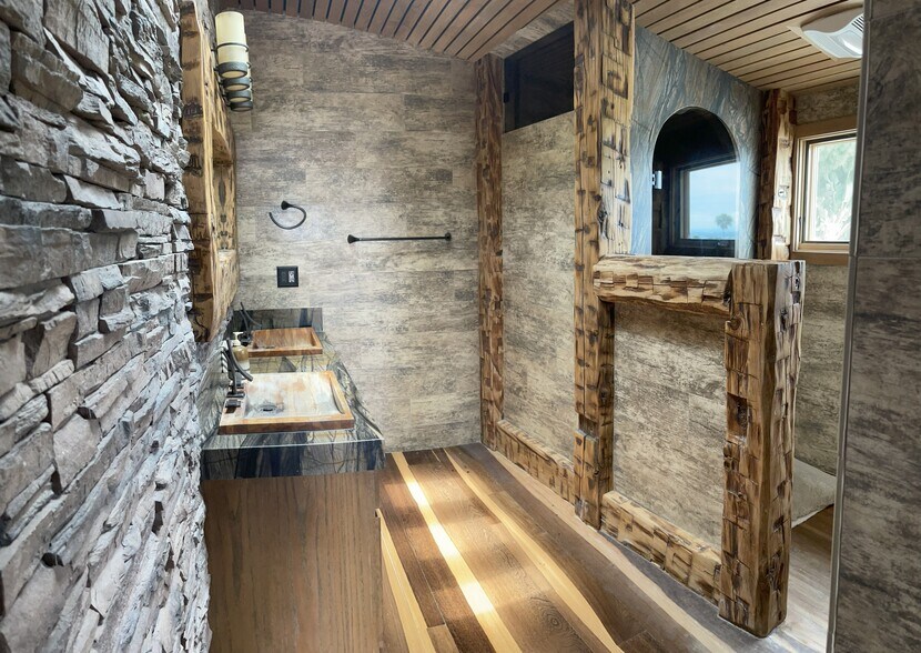 Master Bath - 1173 Van Nuys St