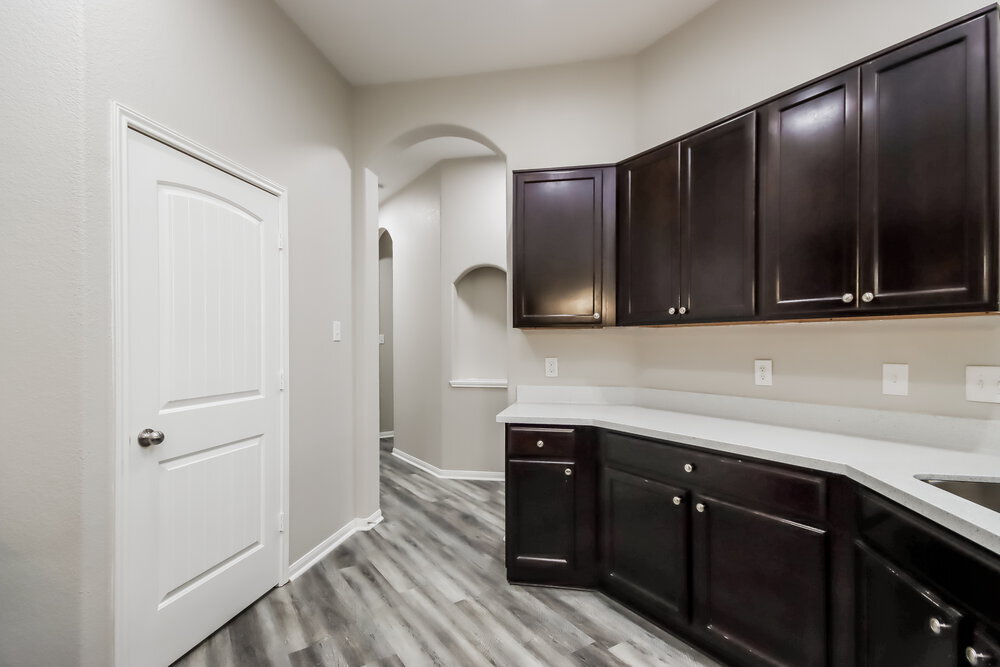 Building Photo - 21447 Sullivan Forest Dr