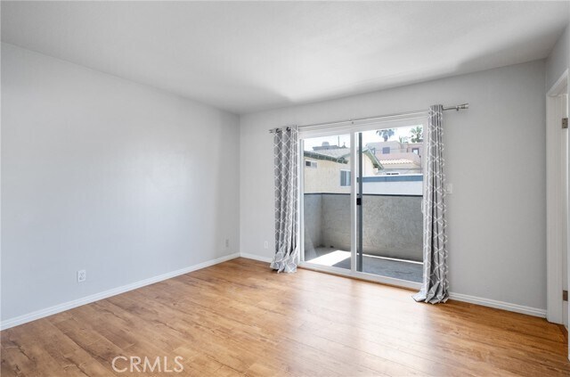 Building Photo - 209 7th St
