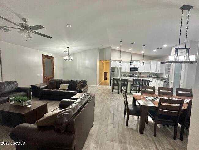 Building Photo - 2612 S 336th Ave