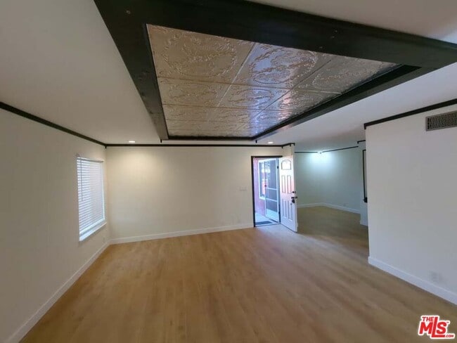 Building Photo - 6656 Swan St