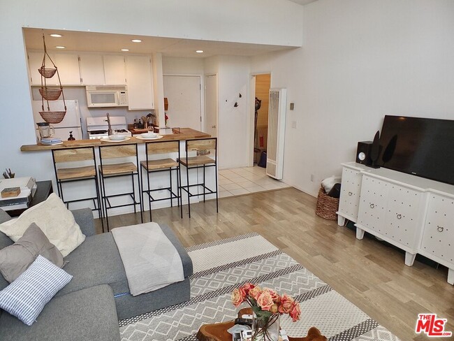 Building Photo - 826 Coriander Dr