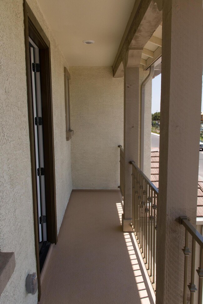 Building Photo - 1106 E Weatherby Way