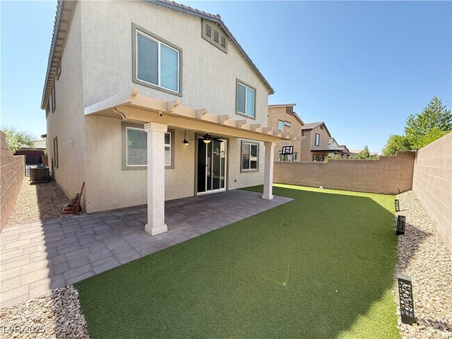 Building Photo - 7745 Wishbone Falls St