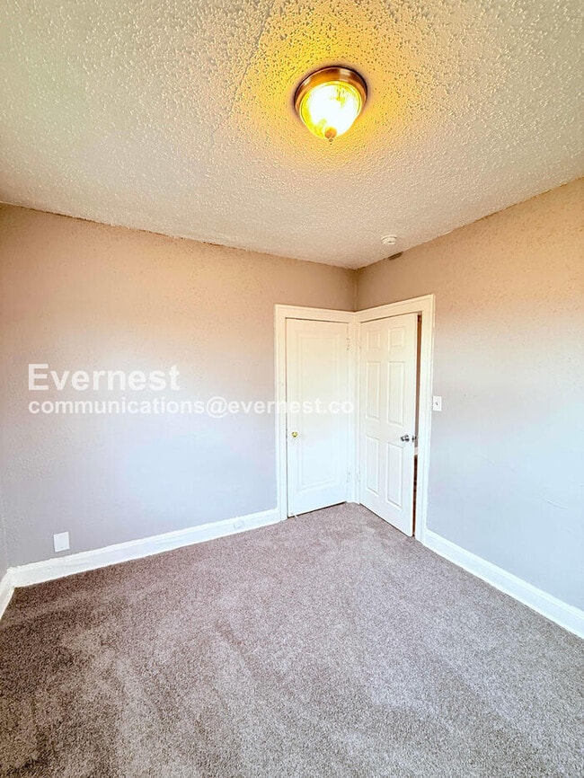 Building Photo - 13909 Hartwell St