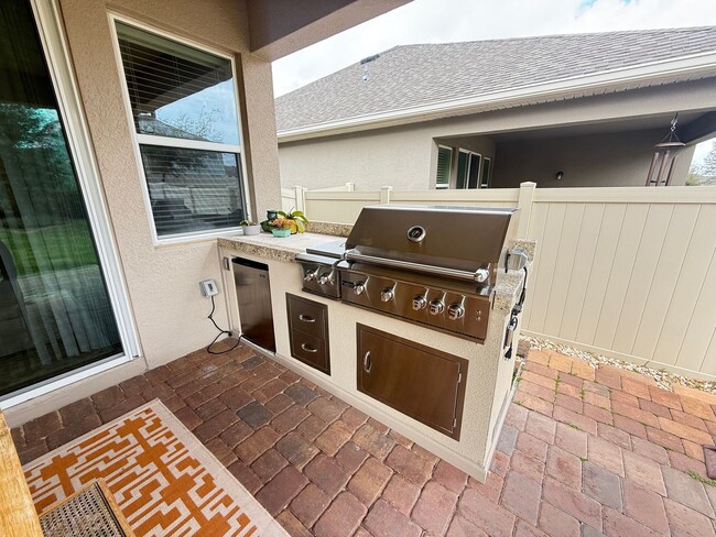 Building Photo - 3/2 Clermont Home w/ Outdoor Kitchen