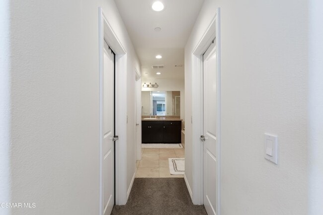 Building Photo - 327 Newbury Vista Ln