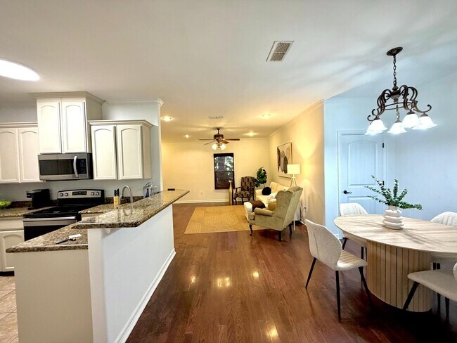 Building Photo - 8216 Casa Verde Rd