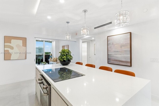 Building Photo - 3200 N Ocean Blvd