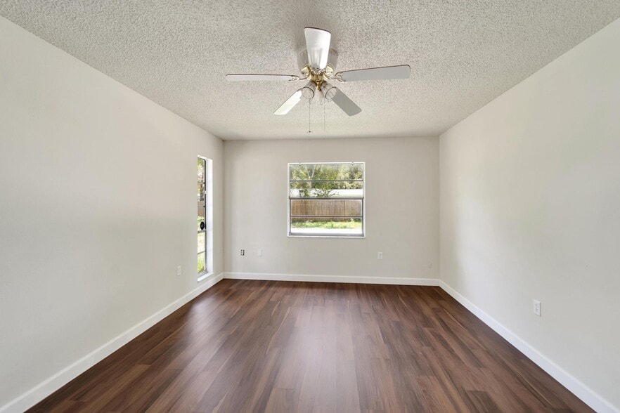 Building Photo - 502 Euclid Ave