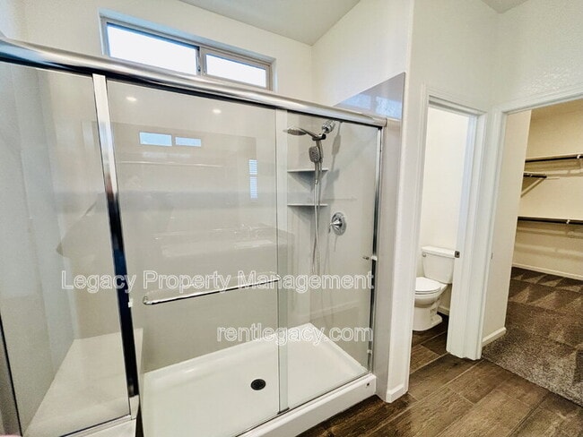 Building Photo - 3879 Ivan Way