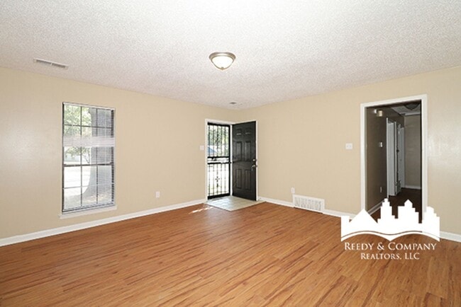 Building Photo - 3515 Chowning Rd