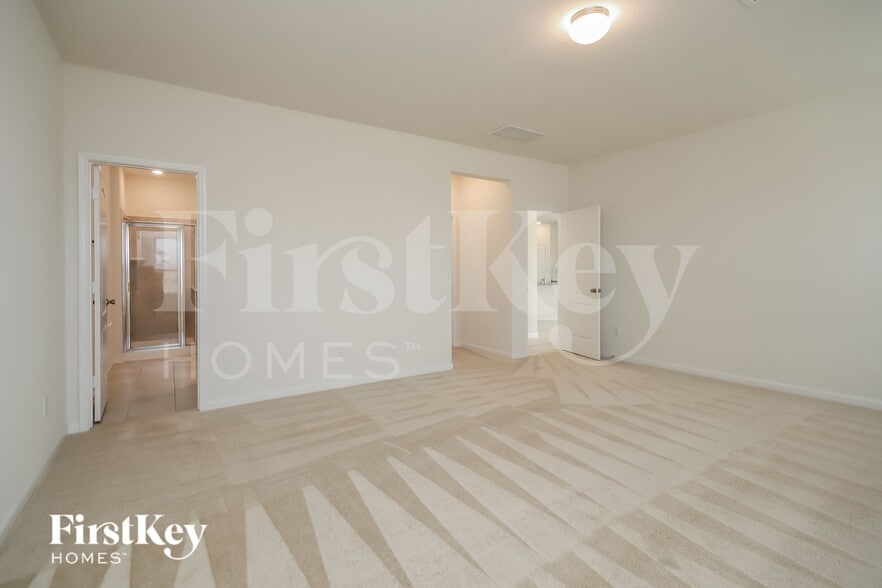 Building Photo - 22211 Davenport Downs Ln