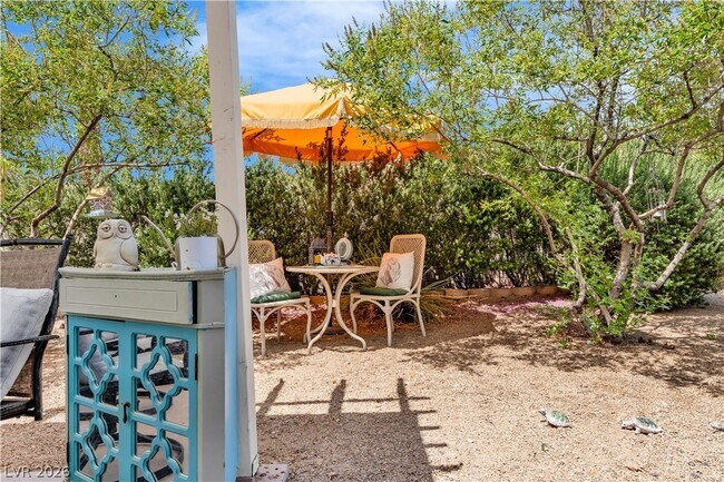 Building Photo - 760 Thousand Oaks Dr