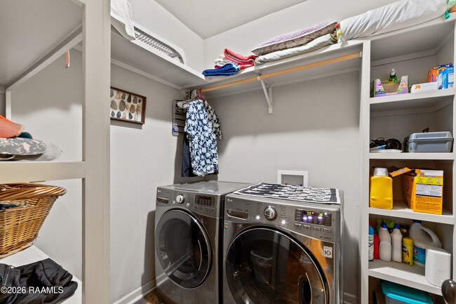 Building Photo - 126 Heathwood Dr