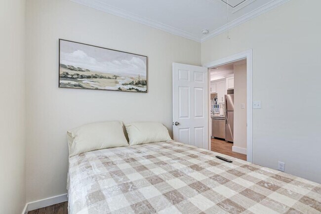 Building Photo - 1208 26th St