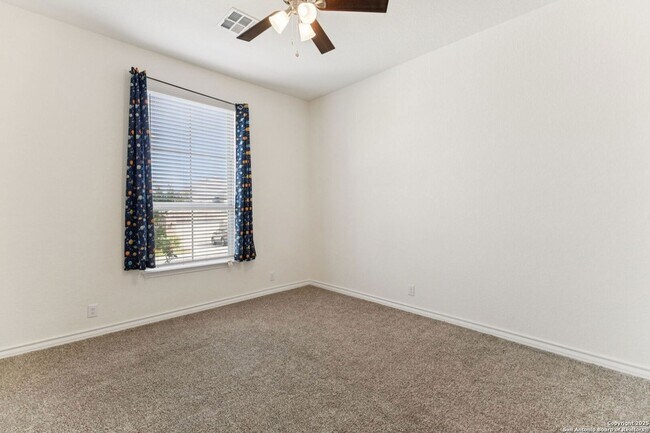 Building Photo - 12142 Buckaroo Ranch