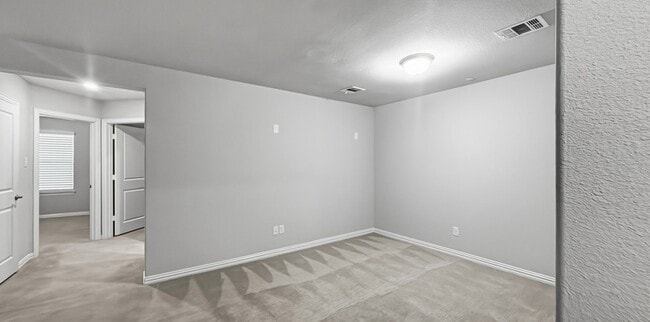 Building Photo - 5518 Liberty Dr