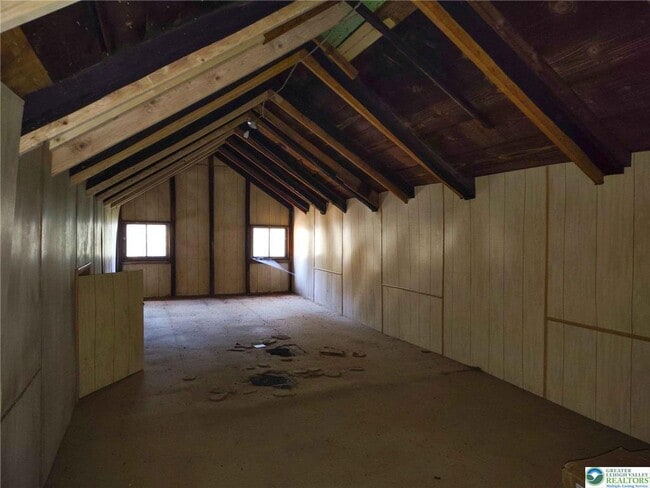 Building Photo - 621 Nursery Rd