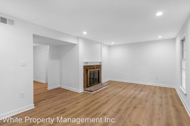 Building Photo - 3 br, 2.5 bath House - 2742 Creekbed Lane