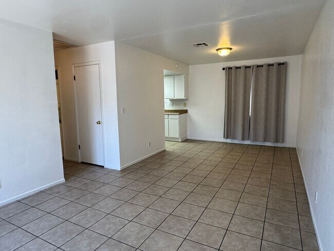 Building Photo - 1539 Monte Vista Dr