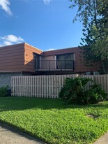 Building Photo - 1501 SW 110th Way