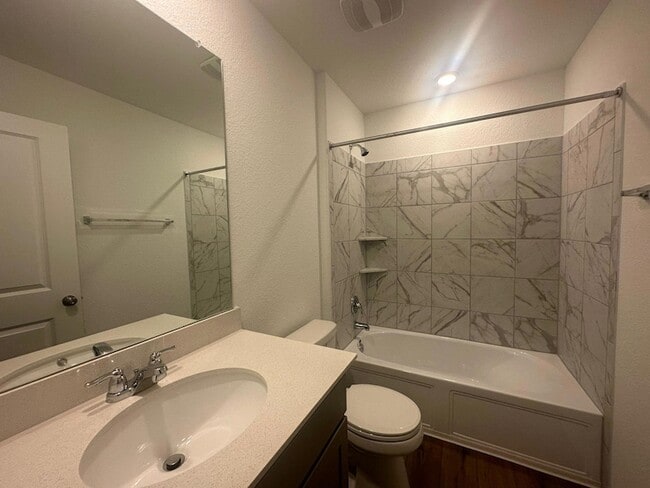 Building Photo - 167 Jeffers