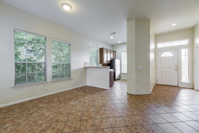 Building Photo - 5102 Caswell Ave