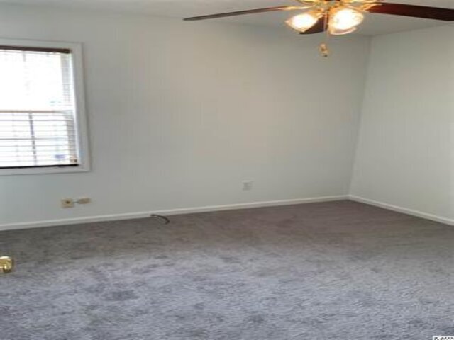 Building Photo - 9629 Sullivan Dr