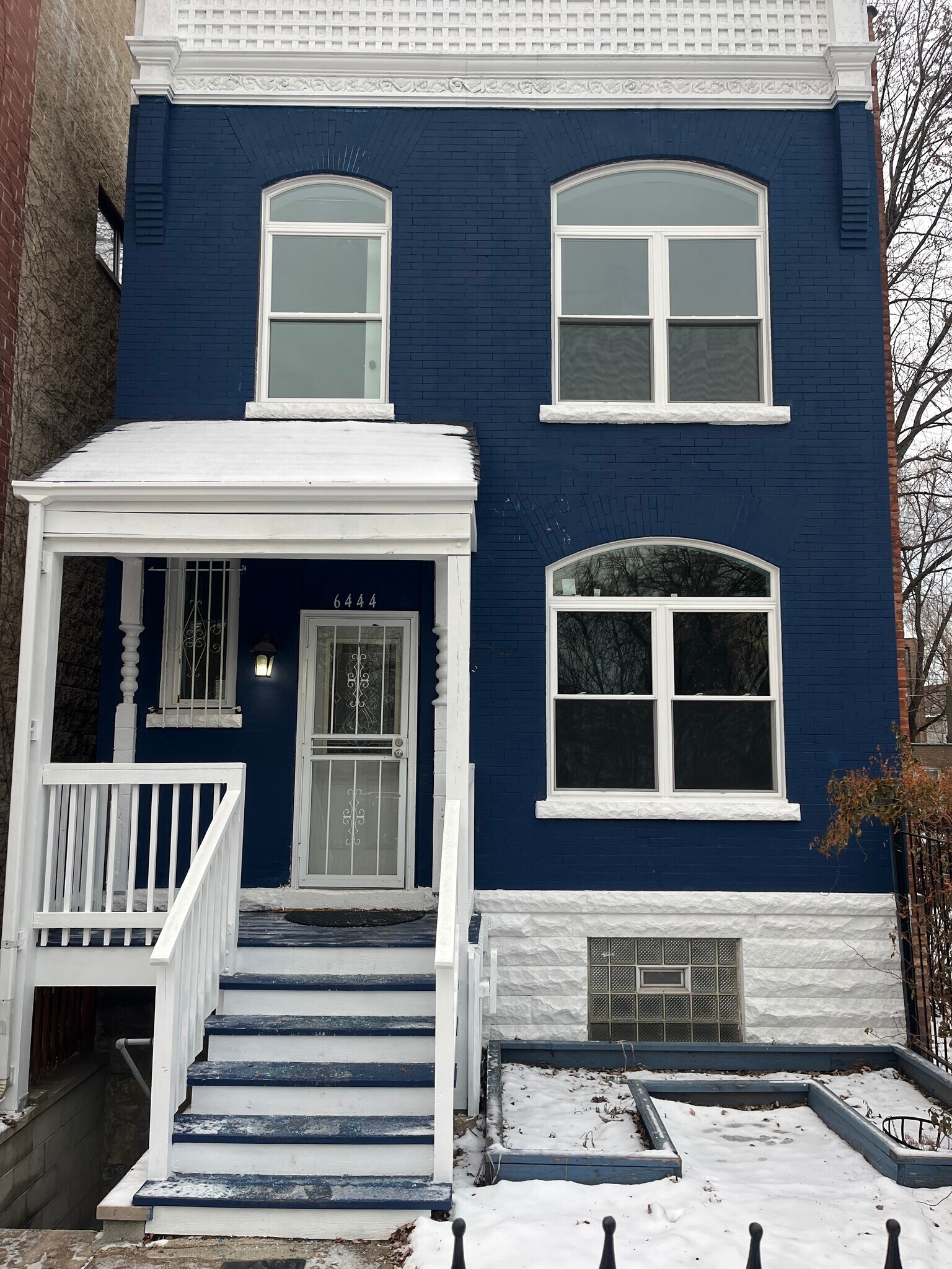 Building Photo - 6444 S Dorchester Ave