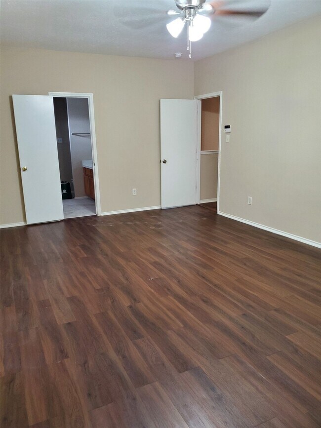 Building Photo - 16315 Lynn Crest Ct