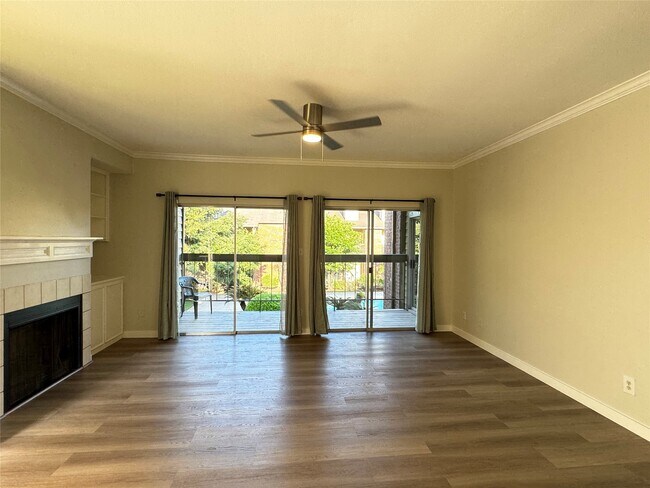 Building Photo - 6500 Harbor Town Dr