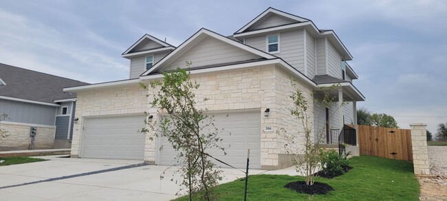 Primary Photo - Beautiful Single Family Home in Cibolo