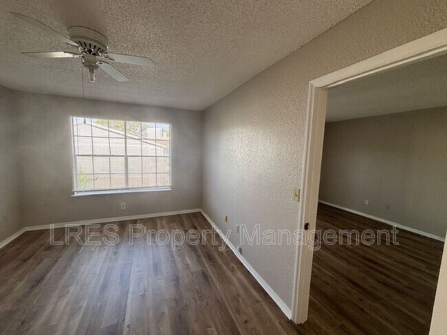 Building Photo - 2550 N Alafaya Trail