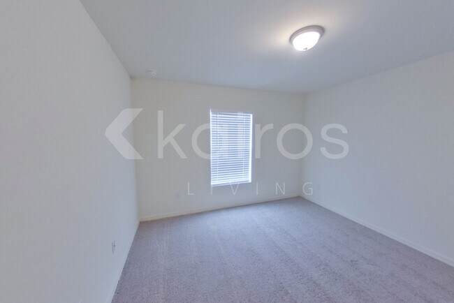 Building Photo - 1148 Vinita Ave